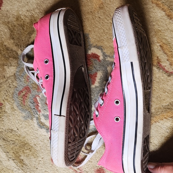 Converse All-Star, Low Profile, Hot Pink, Size 8 - Picture 2 of 9